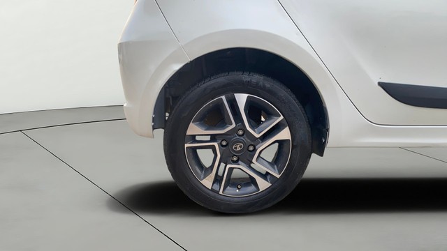 Second-hand 2019 Tata Tiago XZ Plus for sale in Jaipur-27