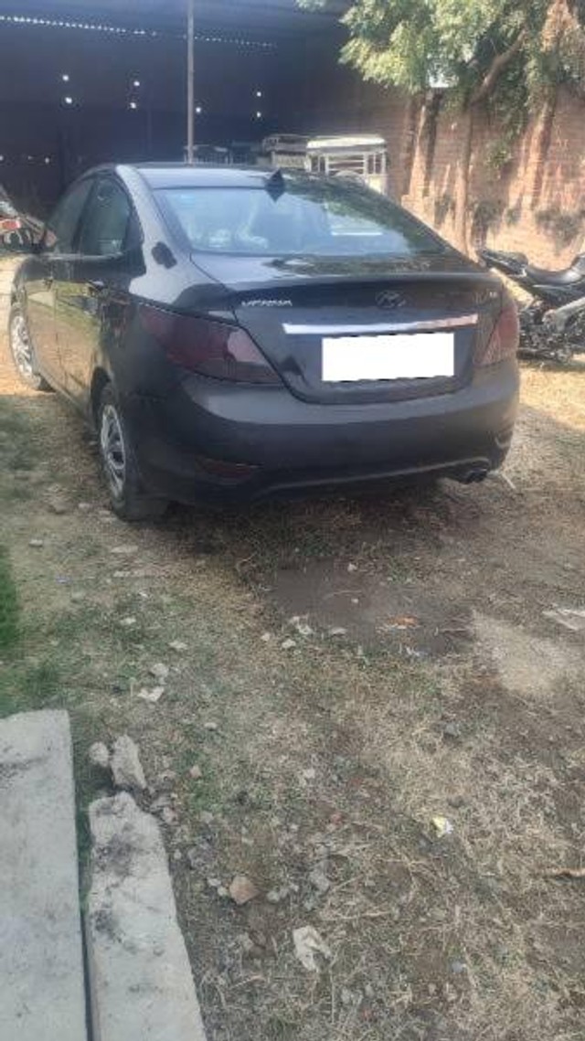 Second-hand 2014 Hyundai Verna 1.6 CRDI for sale in Bareilly-2