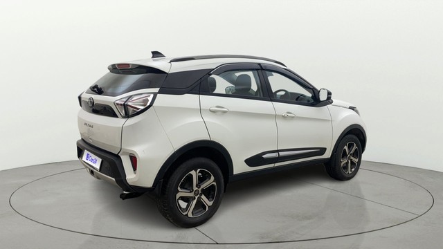 Second-hand 2022 Tata Nexon XZA Plus HS AMT for sale in Hyderabad-14