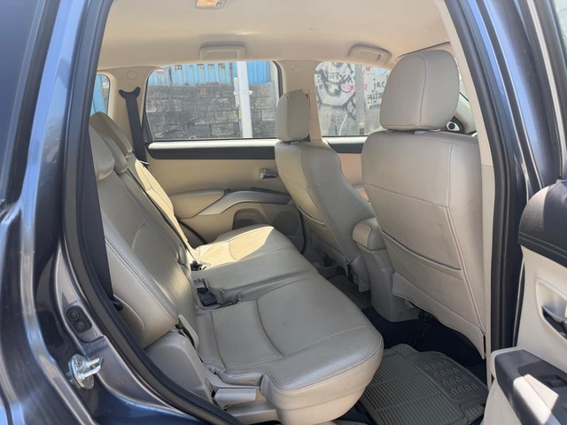 Mitsubishi Outlander 2.4 Second-hand 2010 Mitsubishi Outlander 2.4 for sale in Mumbai-18