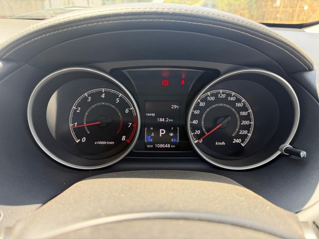 Mitsubishi Outlander 2.4 Second-hand 2010 Mitsubishi Outlander 2.4 for sale in Mumbai-19