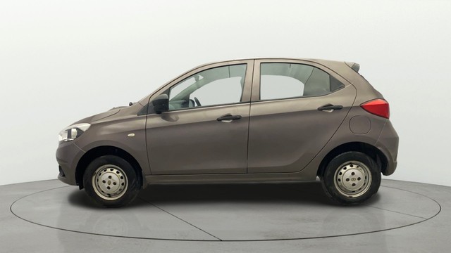 Second-hand 2017 Tata Tiago 1.2 Revotron XM Option for sale in Kochi-5