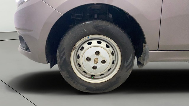 Second-hand 2017 Tata Tiago 1.2 Revotron XM Option for sale in Kochi-25