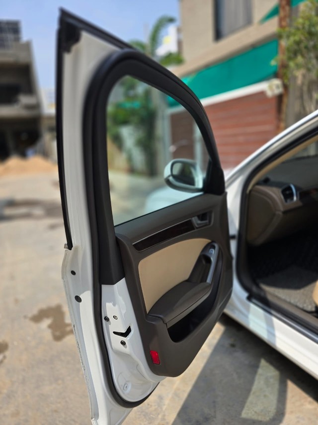 Second-hand 2013 Audi A4 2.0 TDI for sale in Nagpur-4