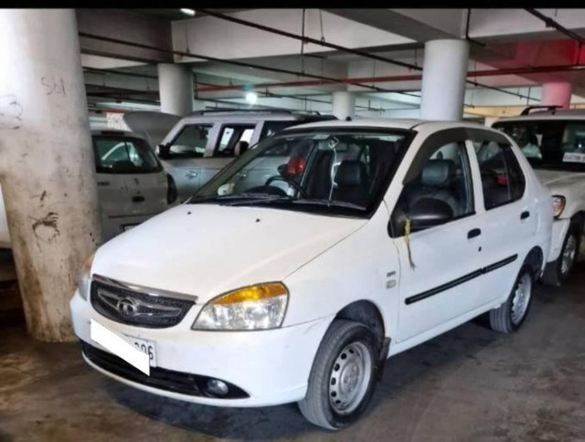 Second-hand 2017 Tata Indigo GLS for sale in New Delhi-5
