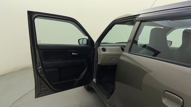 Second-hand 2025 Maruti Suzuki Wagon R VXI CNG for sale in Bangalore-23