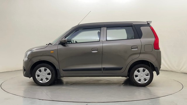 Second-hand 2025 Maruti Suzuki Wagon R VXI CNG for sale in Bangalore-6