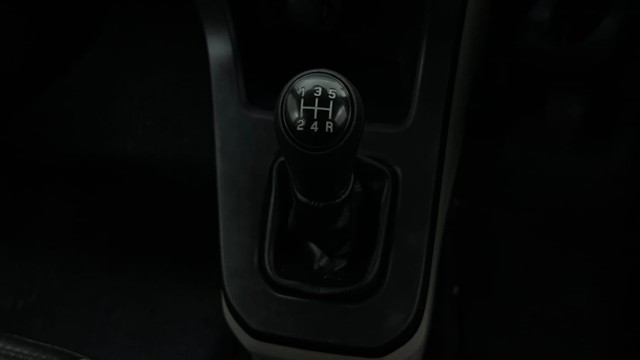 Second-hand 2025 Maruti Suzuki Wagon R VXI CNG for sale in Bangalore-12