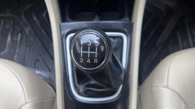 Second-hand 2023 Maruti Suzuki Ciaz 1.4 Alpha for sale in Hyderabad-12