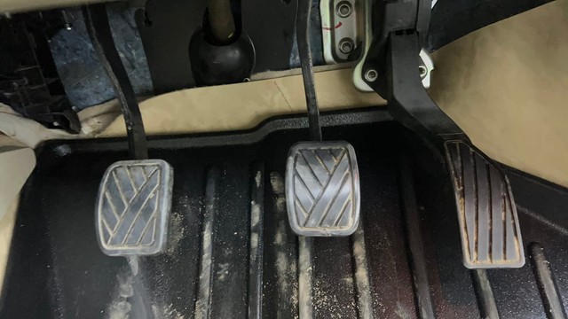 Second-hand 2023 Maruti Suzuki Ciaz 1.4 Alpha for sale in Hyderabad-14