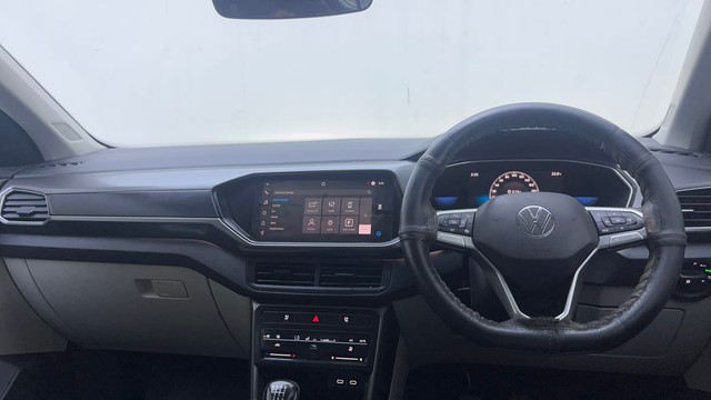 Second-hand 2022 Volkswagen Taigun 1.0 Topline for sale in Hyderabad-11