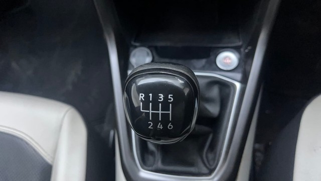 Second-hand 2022 Volkswagen Taigun 1.0 Topline for sale in Hyderabad-12