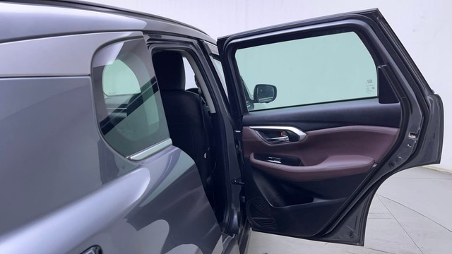 Second-hand 2022 Maruti Suzuki Grand Vitara Alpha BSVI for sale in Hyderabad-33