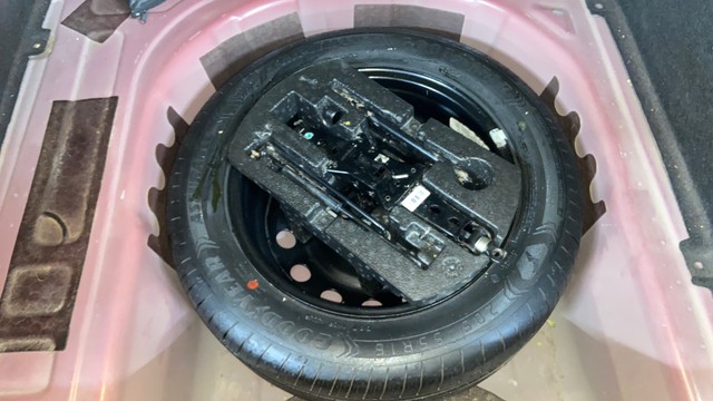 Skoda Slavia 1.0 TSI Style AT BSVI Second-hand 2022 Skoda Slavia 1.0 TSI Style AT BSVI for sale in Surat-31