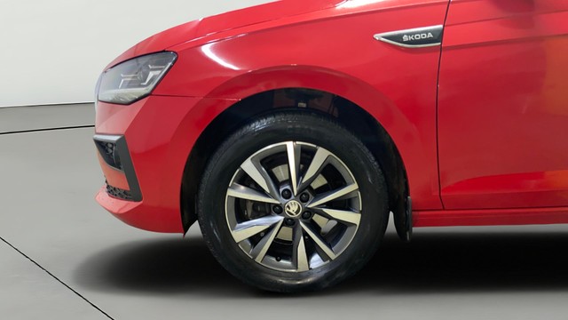 Skoda Slavia 1.0 TSI Style AT BSVI Second-hand 2022 Skoda Slavia 1.0 TSI Style AT BSVI for sale in Surat-30