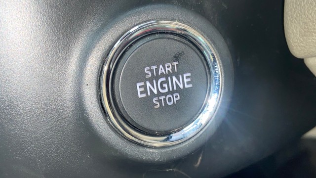 Skoda Slavia 1.0 TSI Style AT BSVI Second-hand 2022 Skoda Slavia 1.0 TSI Style AT BSVI for sale in Surat-6