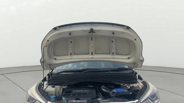 Second-hand 2018 Hyundai Creta 1.6 SX Dual Tone Diesel for sale in Coimbatore-20