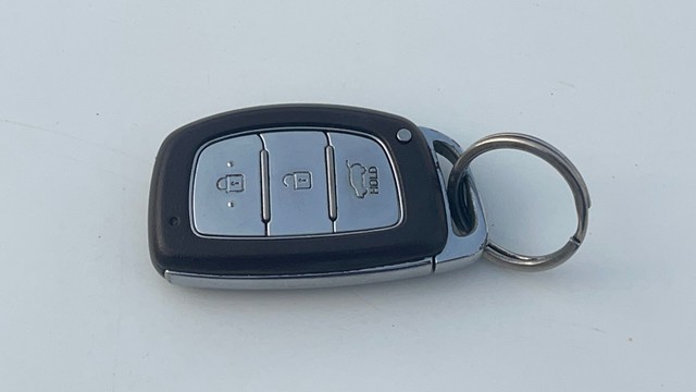 Second-hand 2018 Hyundai Creta 1.6 SX Dual Tone Diesel for sale in Coimbatore-5