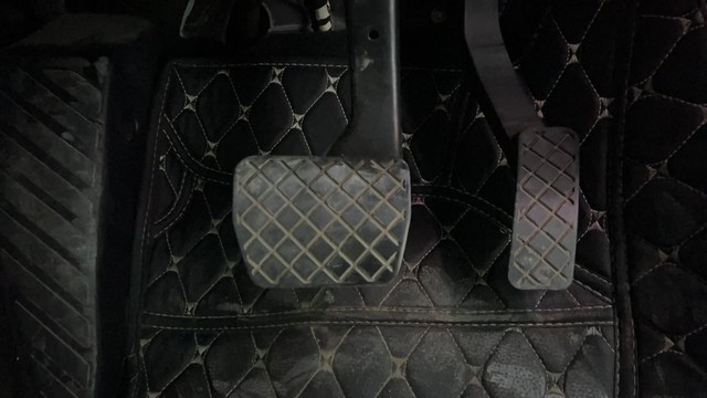 Second-hand 2021 Skoda Octavia 1.8 TSI AT Style for sale in Hyderabad-14