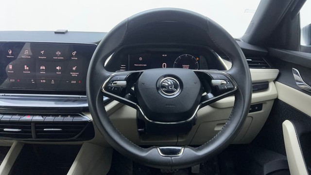 Second-hand 2021 Skoda Octavia 1.8 TSI AT Style for sale in Hyderabad-36