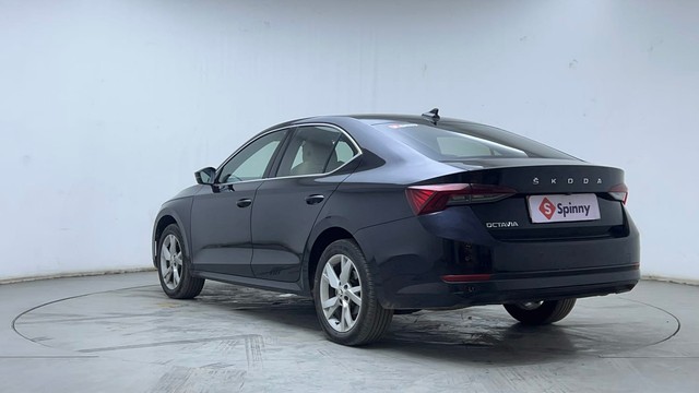 Second-hand 2021 Skoda Octavia 1.8 TSI AT Style for sale in Hyderabad-5