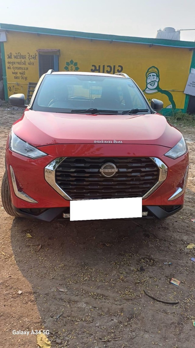 Second-hand 2024 Nissan Magnite Kuro MT for sale in Vadodara-0