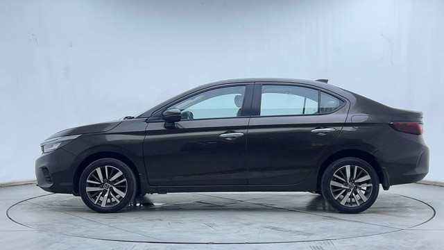 Second-hand 2022 Honda City ZX MT for sale in Hyderabad-6
