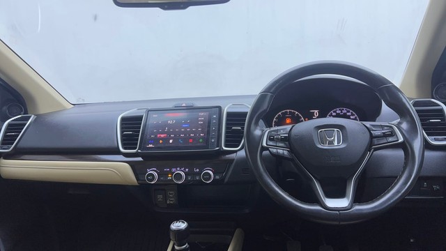 Second-hand 2022 Honda City ZX MT for sale in Hyderabad-11
