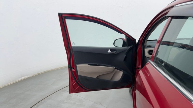 Second-hand 2018 Hyundai Grand i10 1.2 Kappa Sportz Option AT for sale in Pune-30