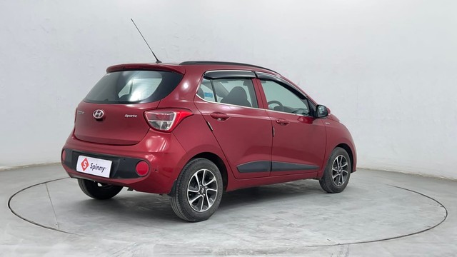 Second-hand 2018 Hyundai Grand i10 1.2 Kappa Sportz Option AT for sale in Pune-3