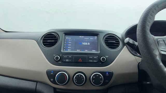 Second-hand 2018 Hyundai Grand i10 1.2 Kappa Sportz Option AT for sale in Pune-27