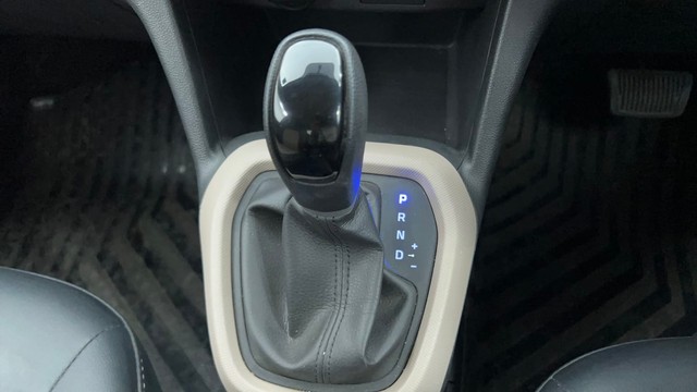Second-hand 2018 Hyundai Grand i10 1.2 Kappa Sportz Option AT for sale in Pune-12
