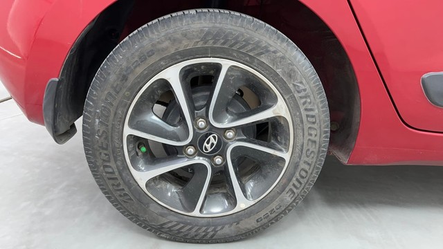 Second-hand 2018 Hyundai Grand i10 1.2 Kappa Sportz Option AT for sale in Pune-18