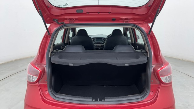 Second-hand 2018 Hyundai Grand i10 1.2 Kappa Sportz Option AT for sale in Pune-9