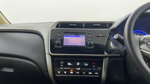 Second-hand 2016 Honda City V MT for sale in Pune-26