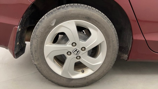 Second-hand 2016 Honda City V MT for sale in Pune-18