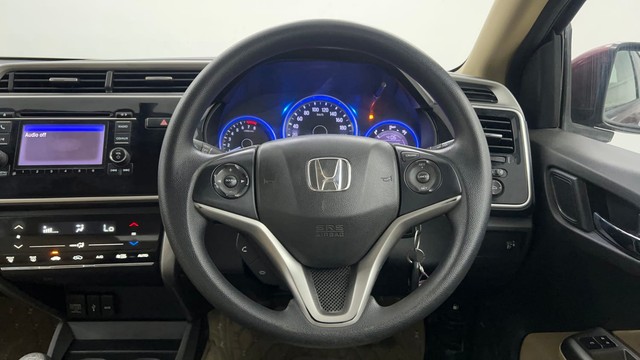 Second-hand 2016 Honda City V MT for sale in Pune-32