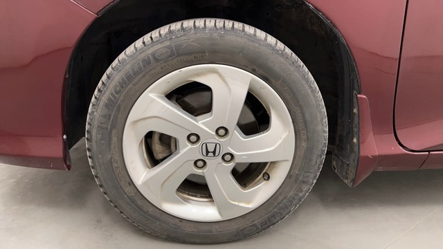 Second-hand 2016 Honda City V MT for sale in Pune-20