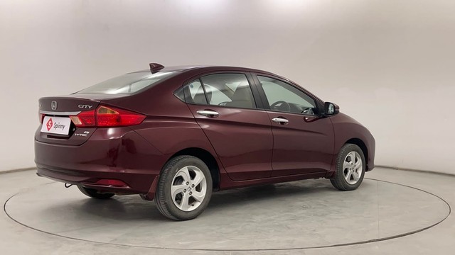 Second-hand 2016 Honda City V MT for sale in Pune-3