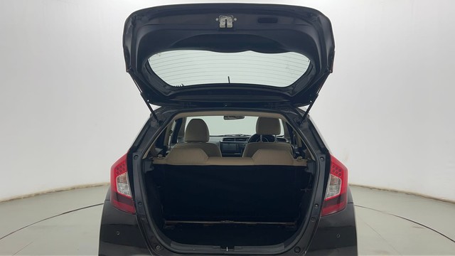 Second-hand 2021 Honda Jazz VX for sale in Kolkata-9