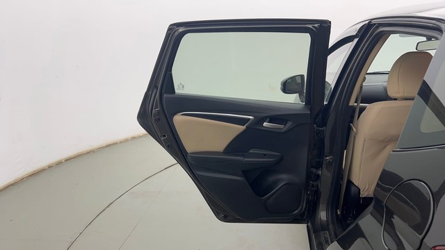 Second-hand 2021 Honda Jazz VX for sale in Kolkata-35