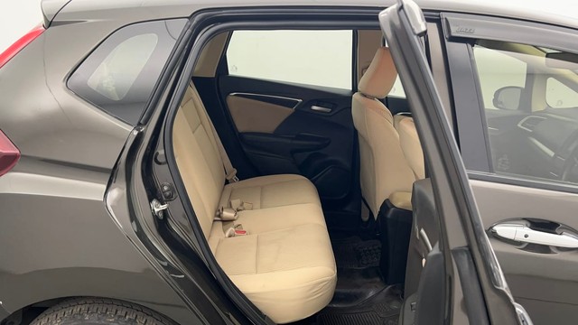 Second-hand 2021 Honda Jazz VX for sale in Kolkata-32