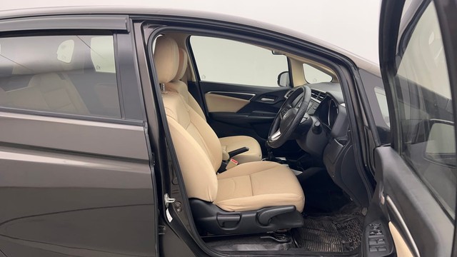 Second-hand 2021 Honda Jazz VX for sale in Kolkata-15