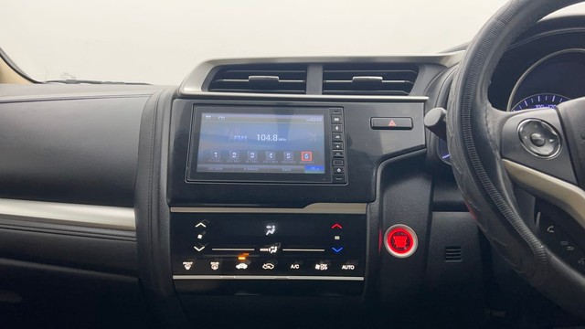 Second-hand 2021 Honda Jazz VX for sale in Kolkata-24