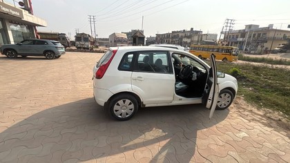 Ford Figo Petrol ZXI Second-hand 2012 Ford Figo Petrol ZXI for sale in Baddi