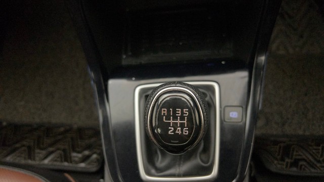 Second-hand 2024 Hyundai Alcazar Platinum AE 7Str Diesel for sale in Thane-12