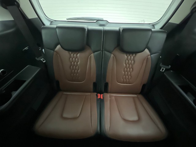 Second-hand 2024 Hyundai Alcazar Platinum AE 7Str Diesel for sale in Thane-26