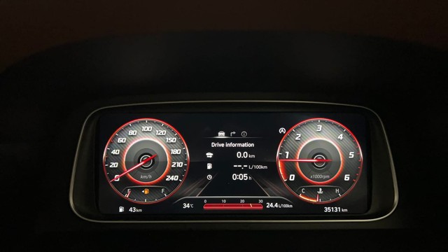 Second-hand 2024 Hyundai Alcazar Platinum AE 7Str Diesel for sale in Thane-13