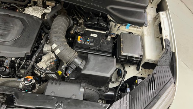 Second-hand 2024 Hyundai Alcazar Platinum AE 7Str Diesel for sale in Thane-38