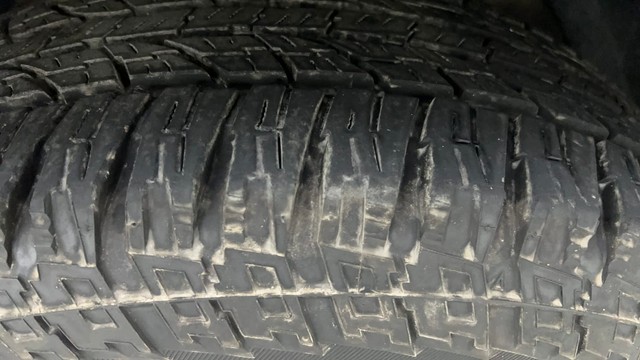 Second-hand 2016 Mahindra XUV500 W5 for sale in Ahmedabad-33